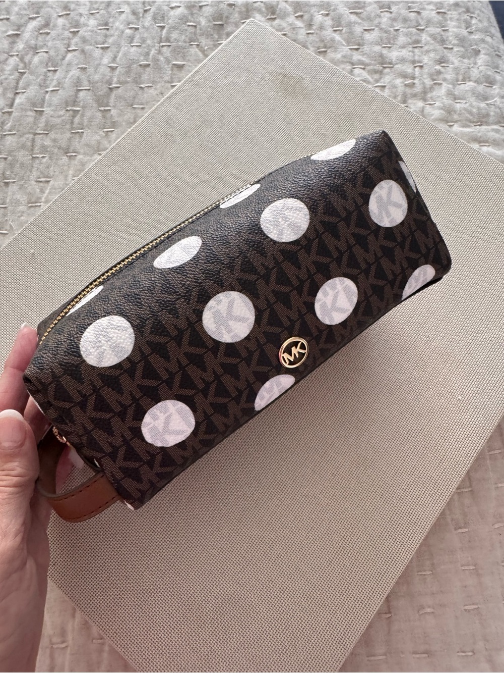 NWT Michael Kors Jet Set Polkadot makeup bag